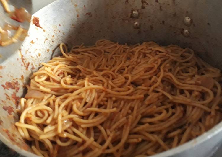 Simple jollof spagetti