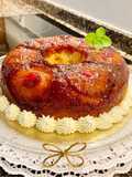 Pastel con piña y coco. (Cake with pineapple and coconut)