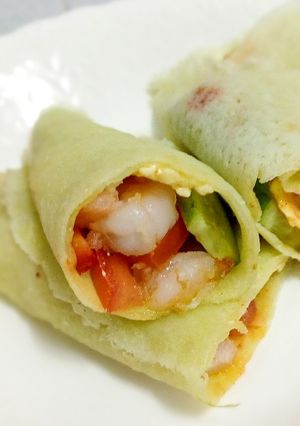 รูปของ Wrap กุ้งย่าง ใช้แป้งโรตีสายไหม