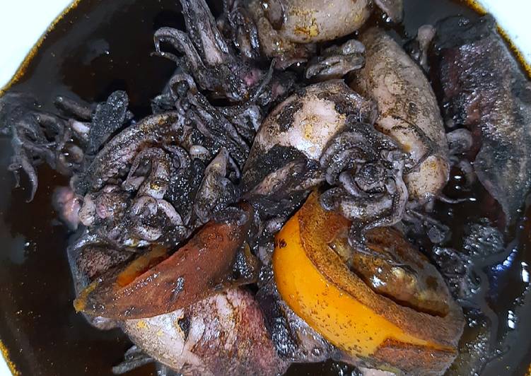 Cumi masak hitam