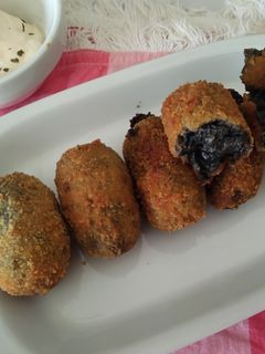Una foto de Croquetas de choco 🐙