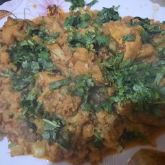 A picture of Gobhi gosht.