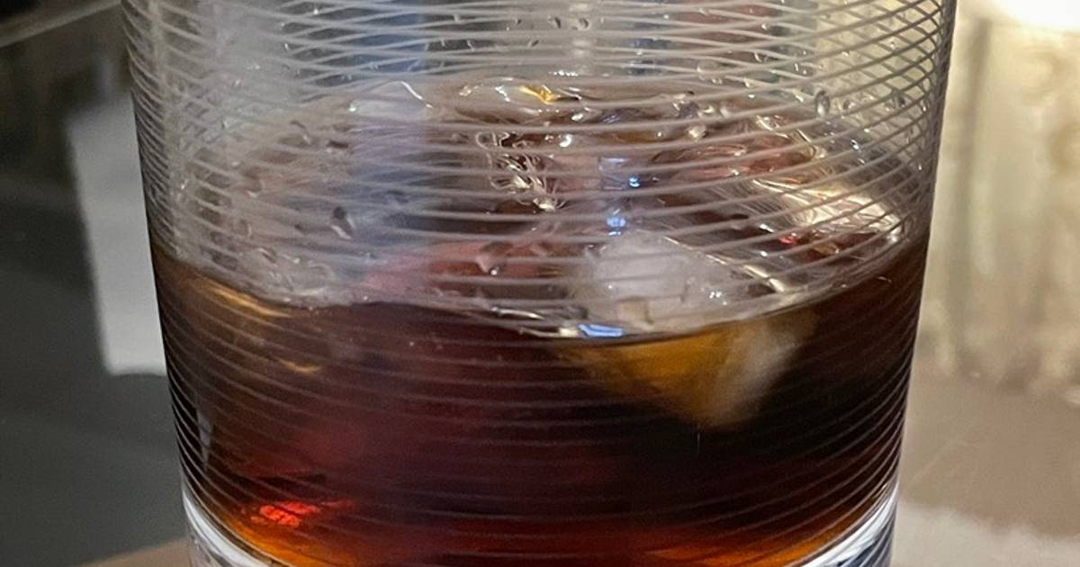 Black Ukrainian cocktail ️ Recipe by farang31 Cookpad