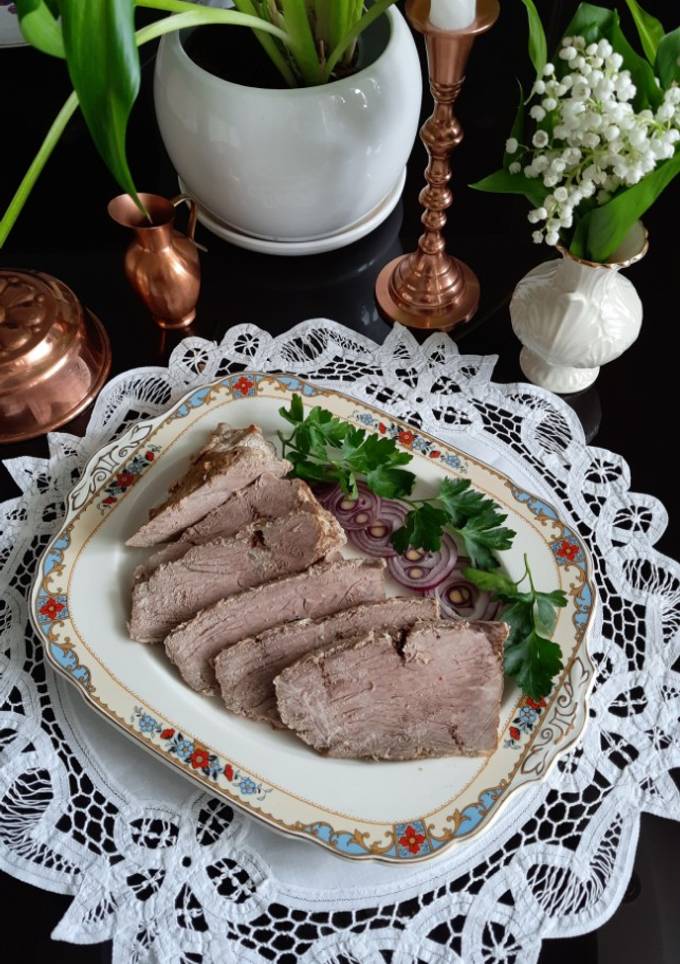 Телятина запечена в сметані