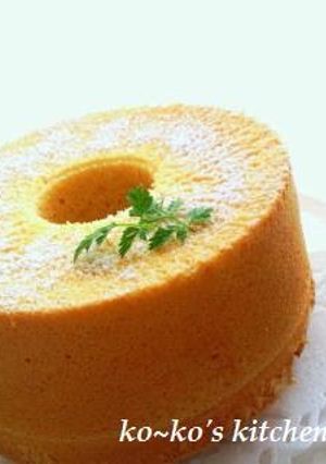 A picture of Oil-free Maple Chiffon Cake.
