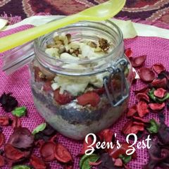 A picture of Muesli and Chia Seeds Porridge.