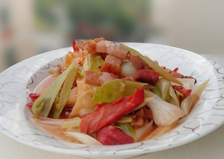 Chinese Leeks With Roasted Pork In Chinese Wine