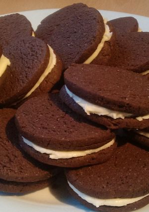 A picture of Vickys Oreo Cookies, GF DF EF SF NF.