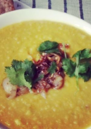 A picture of Red Lentil Curry (daal).