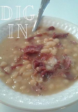 A picture of Ham and Bean Soup.