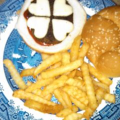 A picture of Bacon Ranch Cheeseburgers.