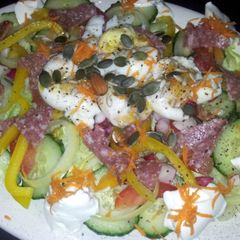 Kerry's Summer egg & salami green salad A picture of Kerry's Summer egg & salami green salad.
