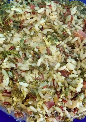 Foto principal de Arroz con revuelto de espinacas salteadas y aroma del queso azul