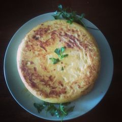 A picture of Spanish potato omelet.