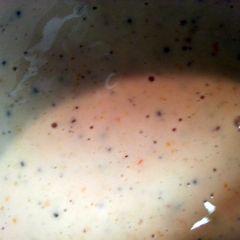 A picture of Creamy Garlic French Dressing.