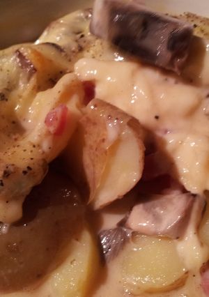 A picture of Leftover potatoes au gratin.