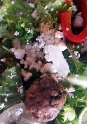 A picture of Turkey Meatball Fetta Salad.