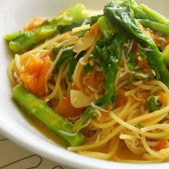 A picture of Fresh Tomato Pasta with Broccolini and Shirasu.