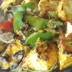 A picture of Chilli Paneer Tikka.