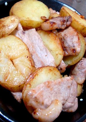A picture of New Potatoes and Pork with Rich Butter Soy Sauce.