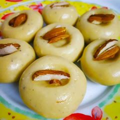 A picture of Instant Malai Peda.