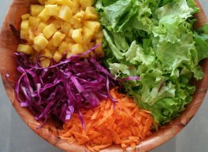 Una foto de Ensalada Arcoíris