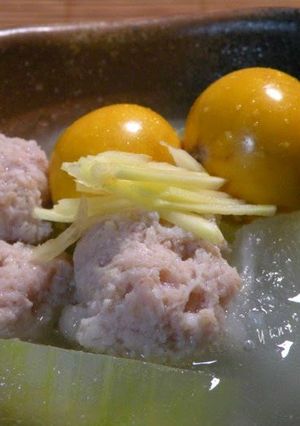 A picture of Tsukune Winter Melon Soup.