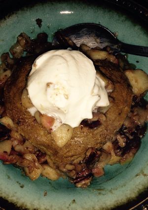 A picture of Caramel Apple Pecan Pumpkin Protein Pie Individual, Clean.