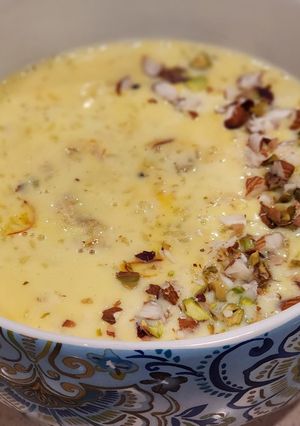 A picture of Shahi Rice kheer with Saffron.