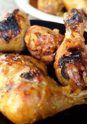 A picture of Clay Pot BBQ Braise Chicken With Thai Herbs.