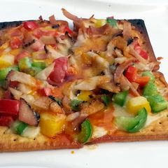 A picture of Ham And Pepper Cracker Pizza.