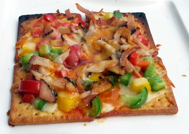 Step-by-Step Guide to Make Quick Ham And Pepper Cracker Pizza