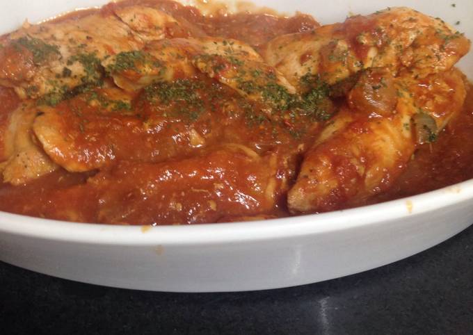 Easiest Way to Prepare Homemade My Tomato Garlic and Onion Chicken in Wine Sauce 😀💚