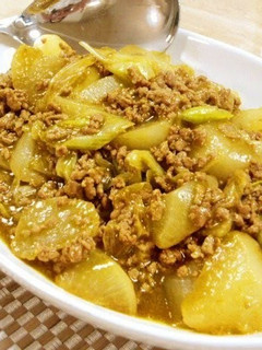 A picture of Easy Nanban-style Curried Soboro and Daikon Radish.