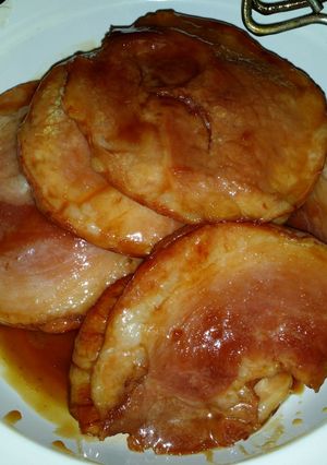 A picture of Pan fried Glazed ham.