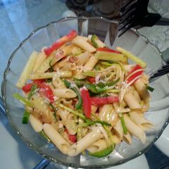 A picture of Penne Salad with Dressing (Veg).