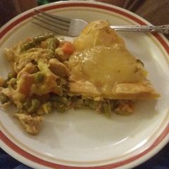 A picture of Leftover turkey Pot Pie.
