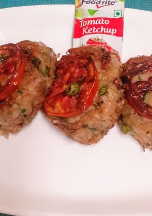 A picture of Afghanistan / Pakistan Chapli Kabab (vegetarian version).