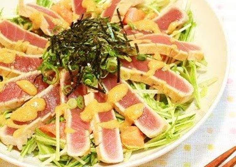 Simple Way to Prepare Perfect Tuna Tataki and Mizuna Salad with Garlic-Miso Dressing