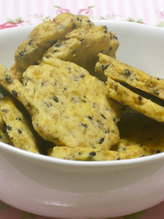 A picture of Crispy! Sweet Potato and Sesame Seed Cookies.