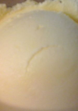 A picture of Vanilla ice cream from Andrew James recipe book 👅.