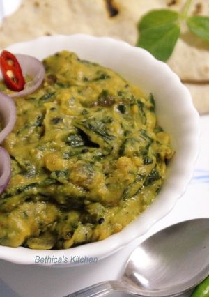 A picture of Methi Pithla.