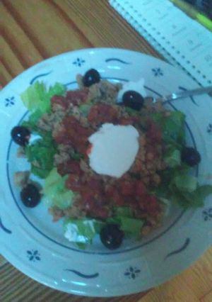 A picture of Grandma's Taco Salad.