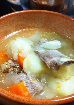 A picture of Spare Rib Ginger Stew.