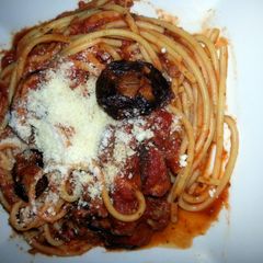 A picture of shiitake mushroom spaghetti.