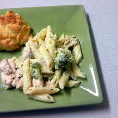 A picture of Jr's Chicken Alfredo.