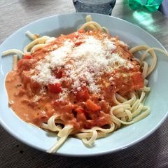 A picture of Pasta Roze.