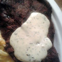 A picture of Deburgo Sauce.