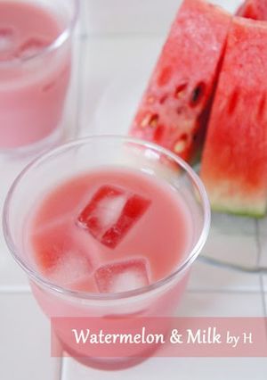 A picture of Watermelon Milk.