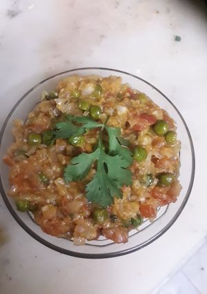 A picture of Baingan ka bharta.